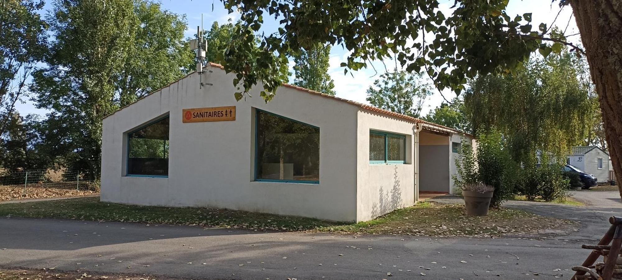 Mobilhome L'Oasis Camping Le Clos Cottet アングル エクステリア 写真