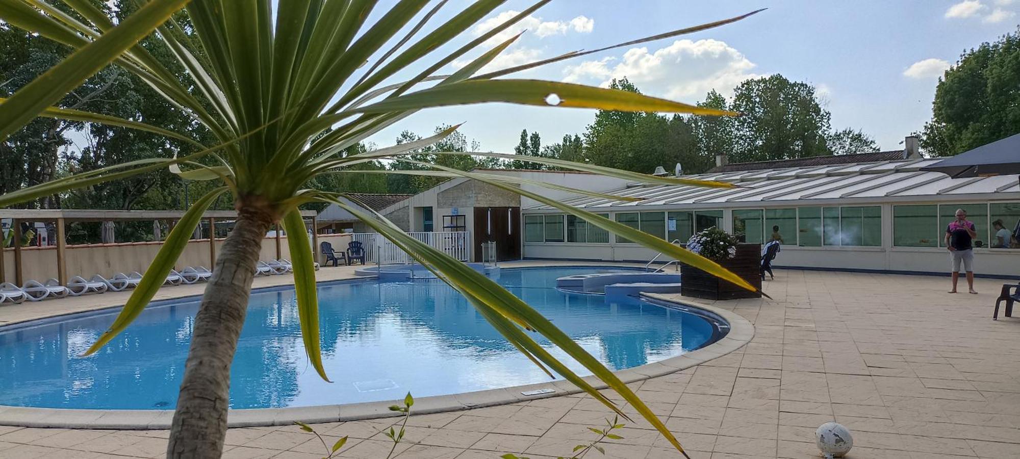 Mobilhome L'Oasis Camping Le Clos Cottet アングル エクステリア 写真